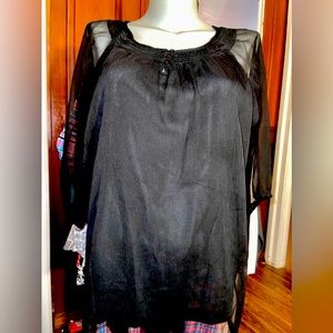 JW sheer black top Size XL. NWT.